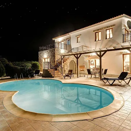 Argaka Beach Villa * Argaka