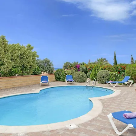 Argaka Beach Villa